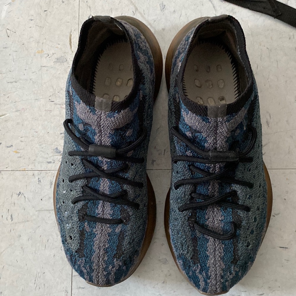 Yezzy 380 covelite